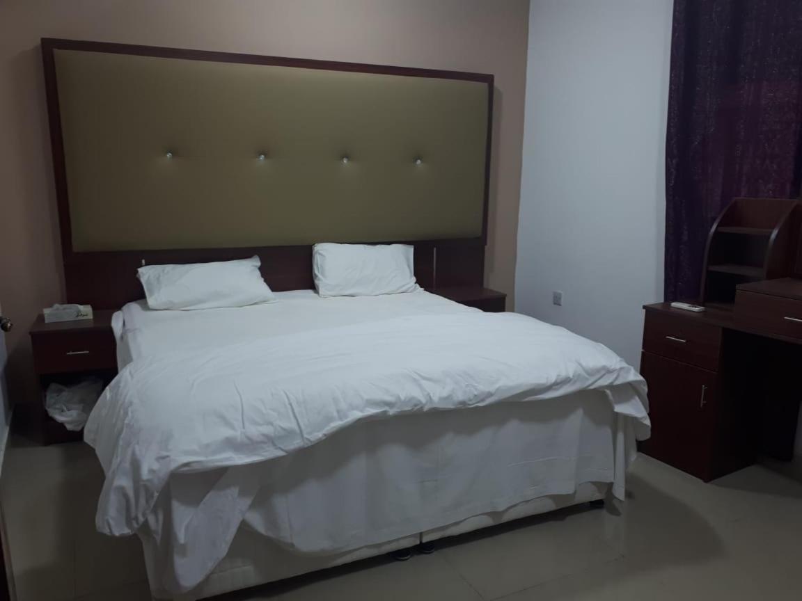 Discovery Furnished Sayh adh Dhabi